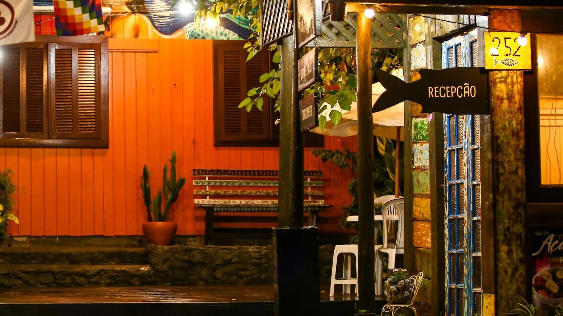 Hostel Antonio Pescador - Centro Da Guarda do Embaú ברזיל